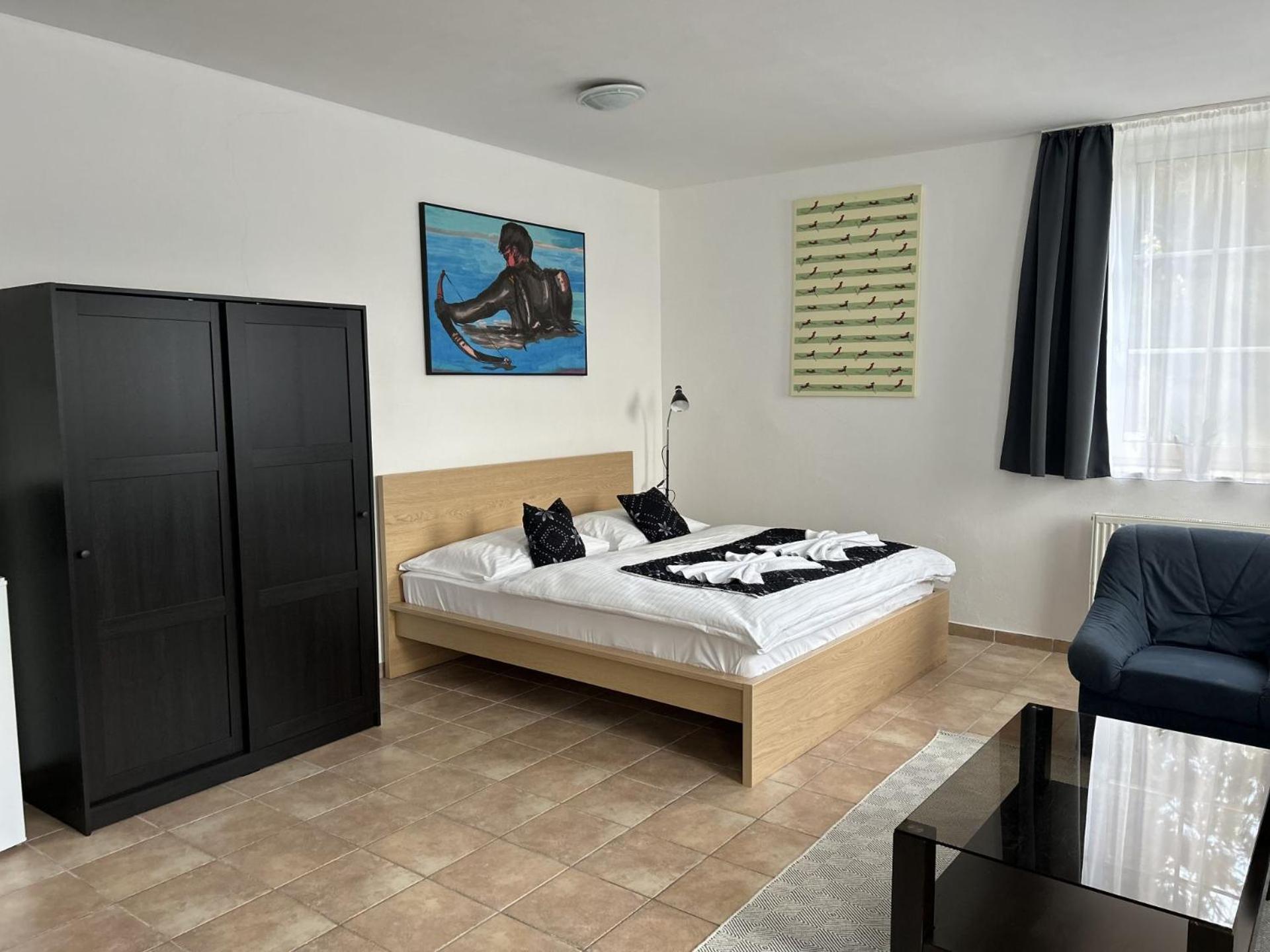 Vincent Hotel