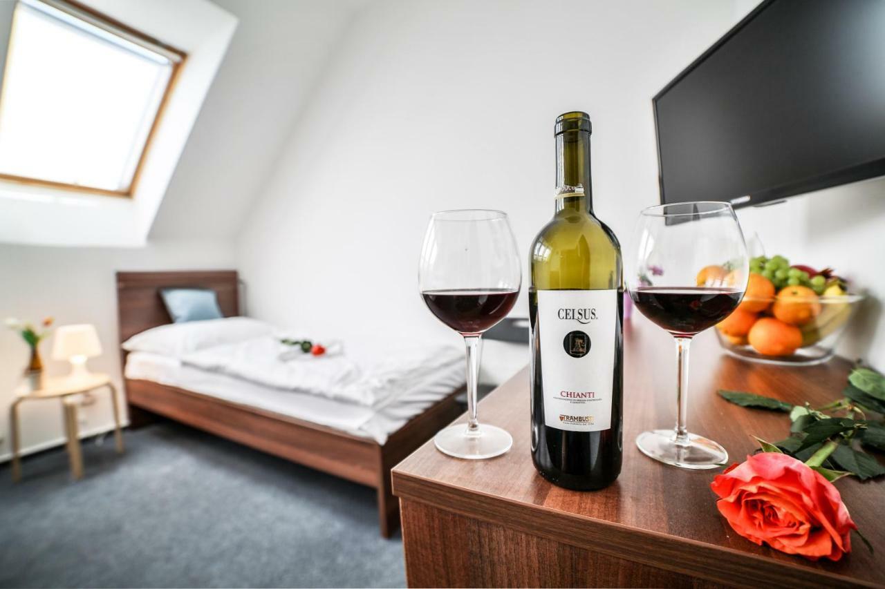 Vincent Hotel 3*